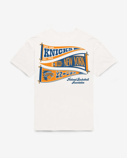 NEW YORK KNICKS BOW AND BANNER BACKER '47 SADIE TEE WOMENS